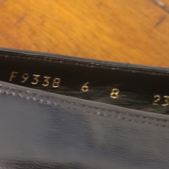 Vintage Cole Haan City Navy Pumps 6 - Picture 6 of 13